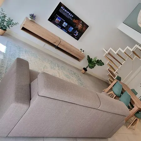 Classy Homes - Acquamarina Apartment